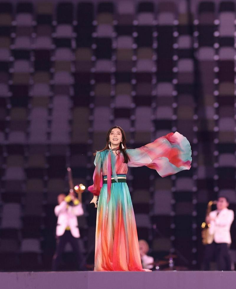 东京奥运会闭幕式演唱女歌手
