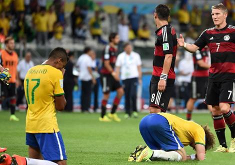德国7比1踢哭巴西球迷
