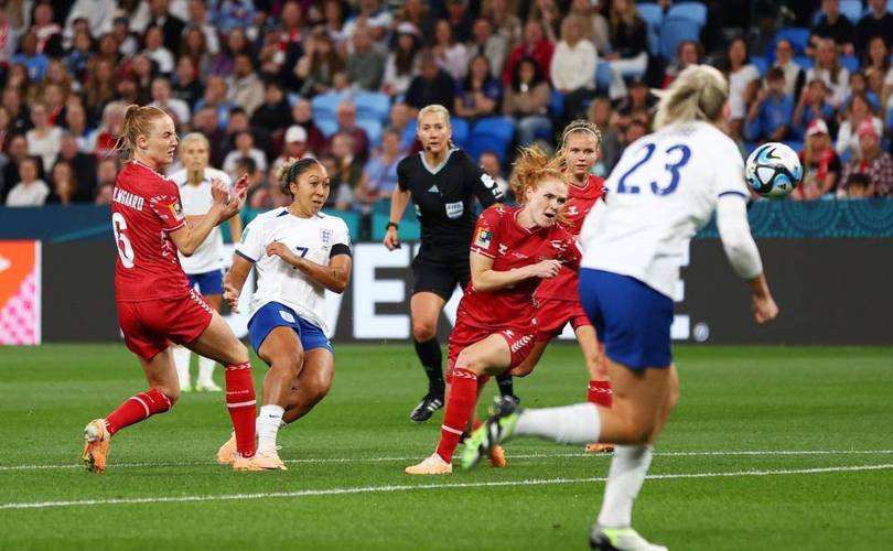 英格兰女足1-0丹麦女足